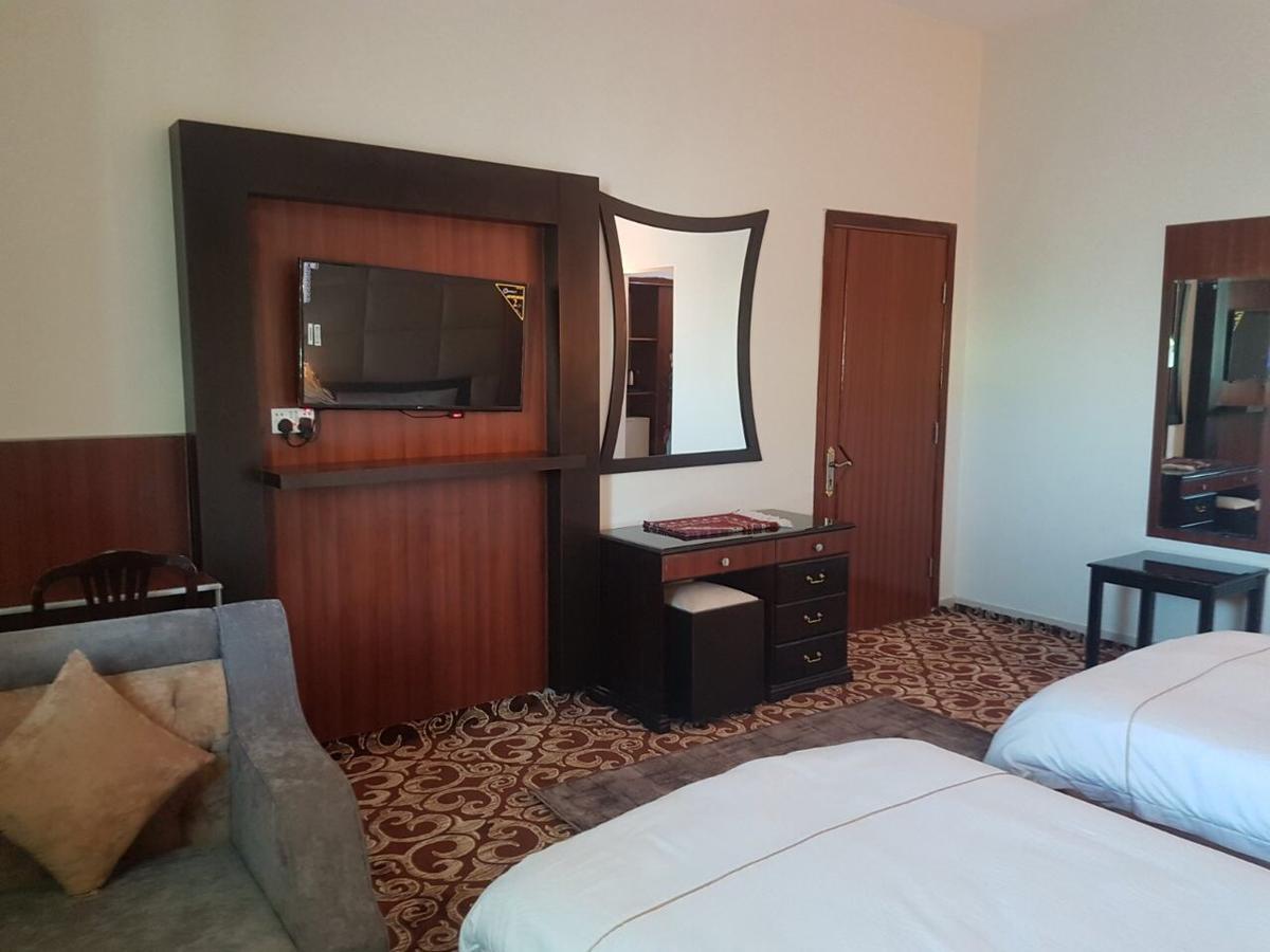 Dama Hotel Duba Exterior photo